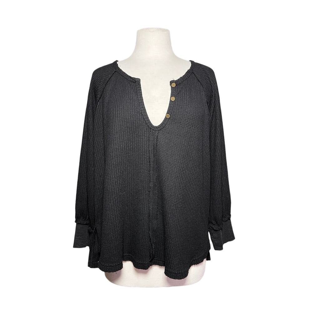 POL Women’sBoho Black Thermal Knit Long Sleeve Split Knick Popover Top